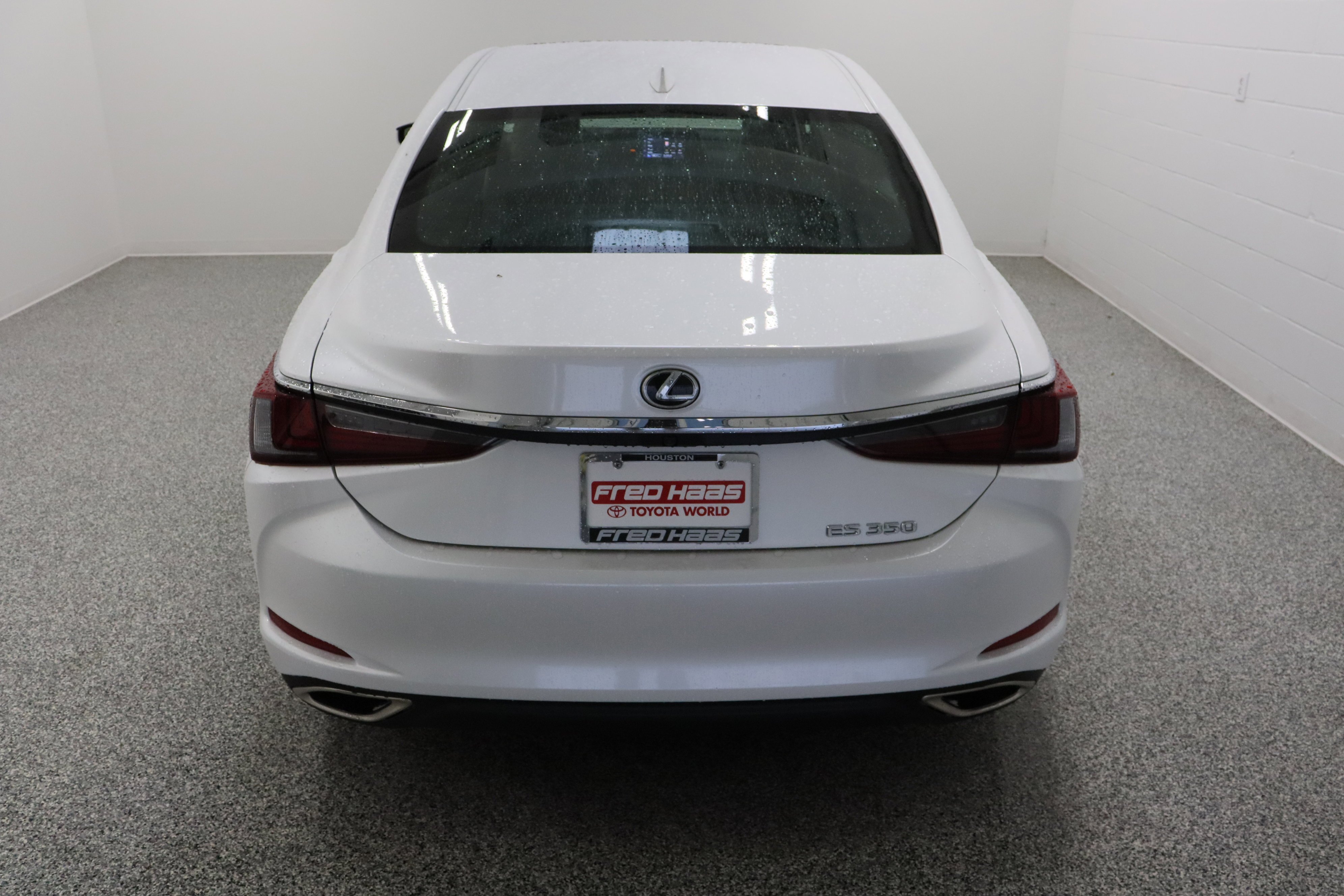 Used 2024 Eminent White Pearl Lexus ES 350 3.5L image 8