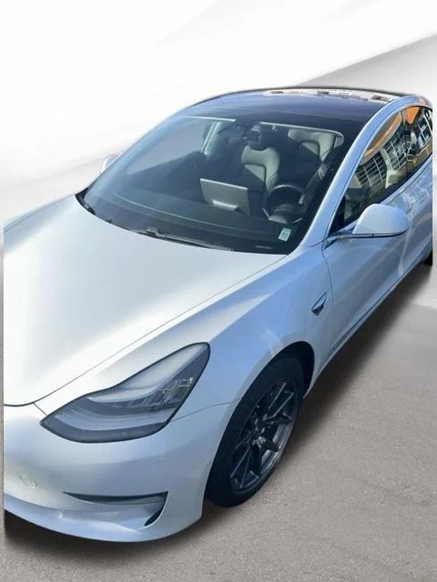 2018 Tesla Model 3's photo