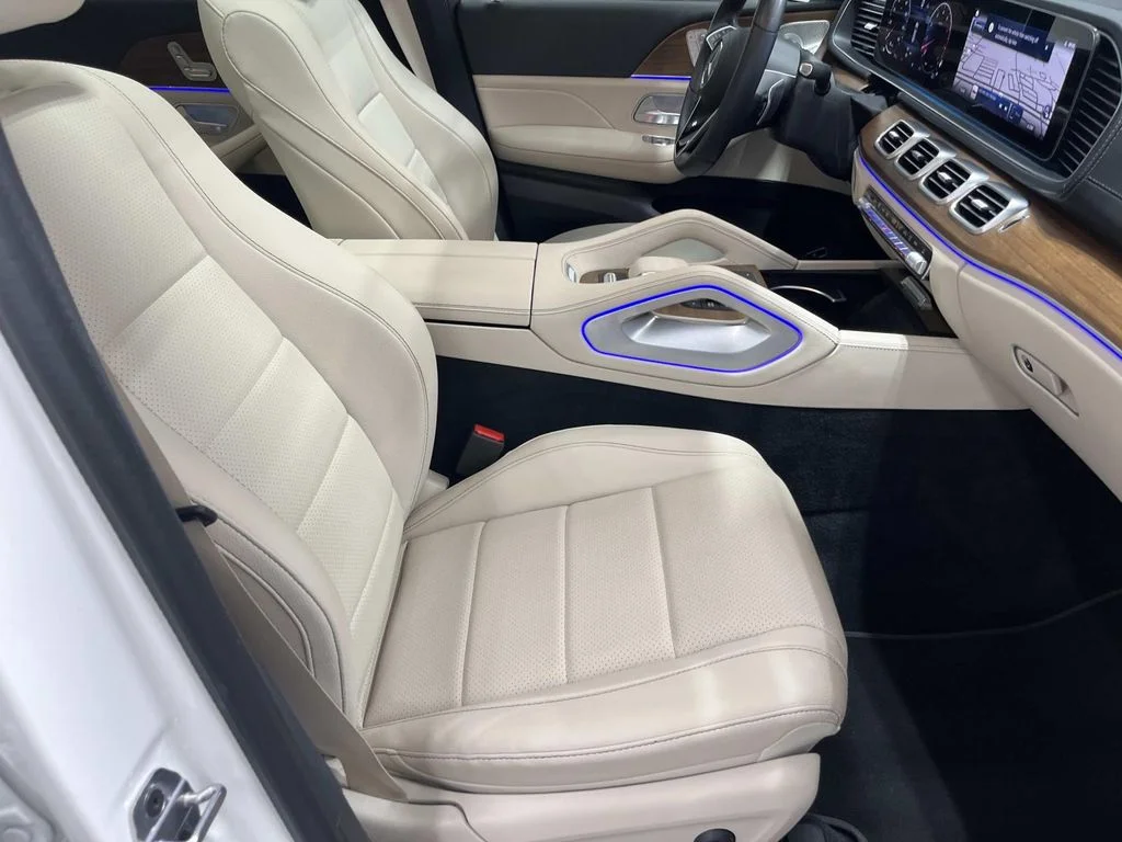 Used 2025 Polar White Mercedes-Benz 450 4MATIC® AWD 3.0L 1 Owner image 30