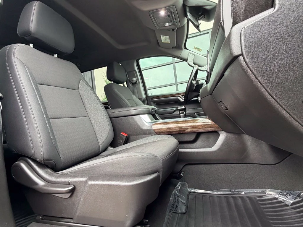 Used 2024 Black GMC Elevation image 19