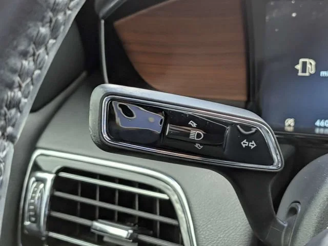 Used 2022 Infinite Black Lincoln Standard image 27