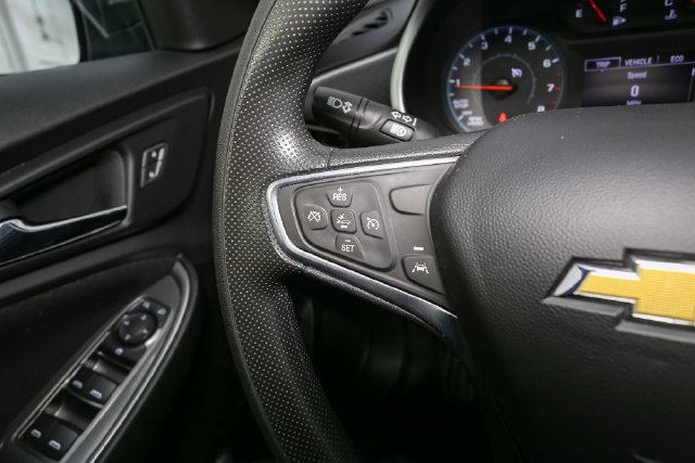 Used 2025 Blue Chevrolet LT image 29