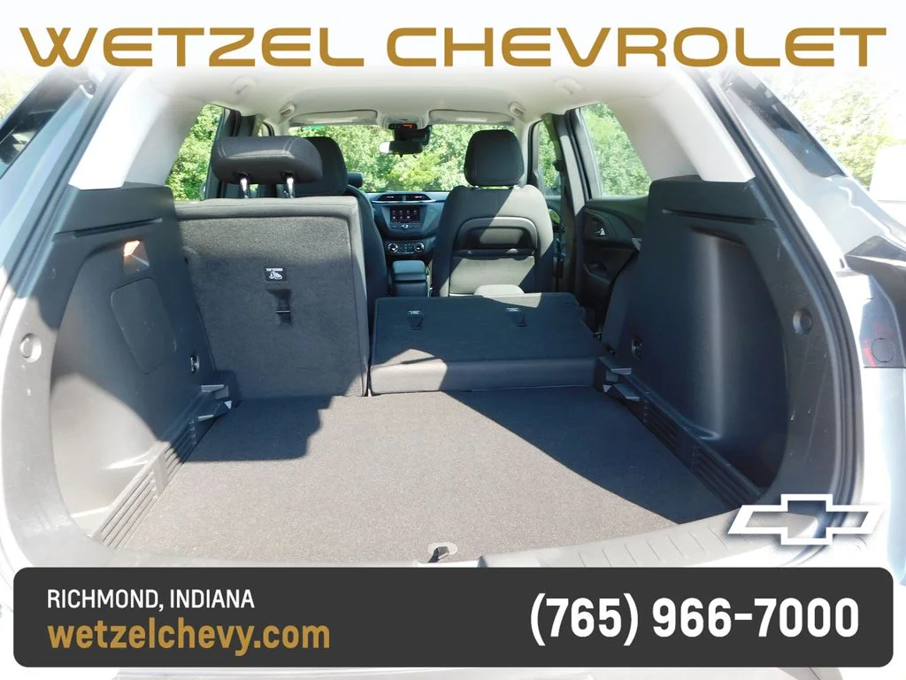 Used 2023 Gray Chevrolet LS image 21