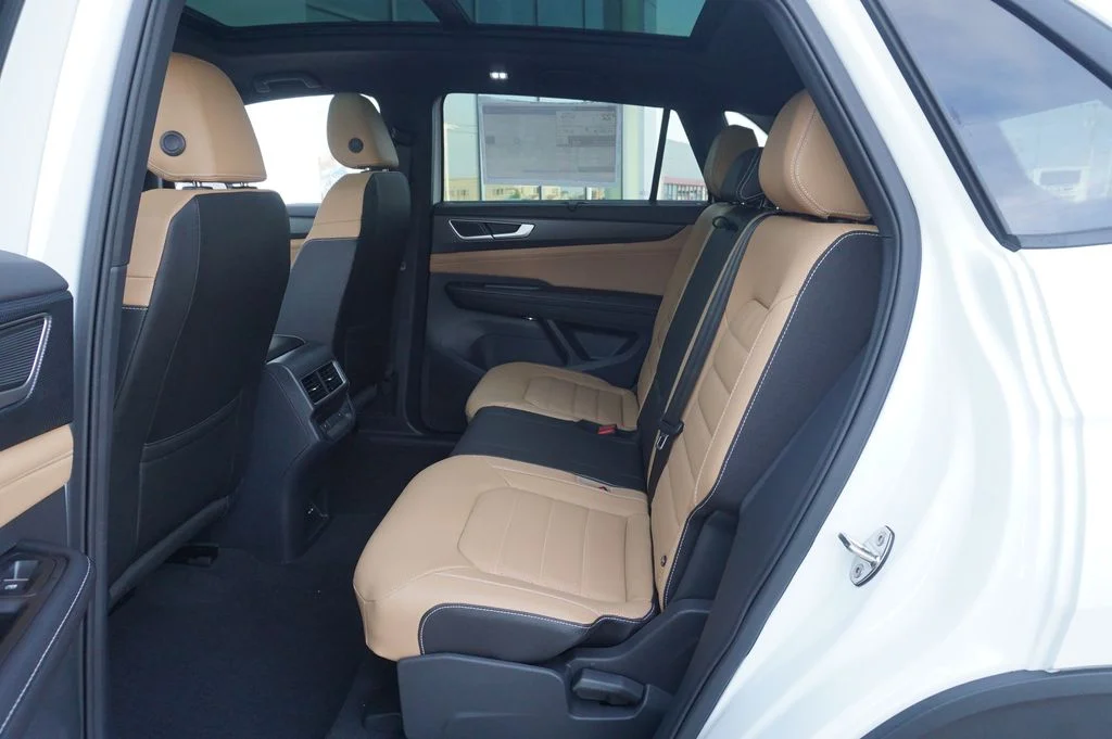 New 2026 White/off-white Volkswagen 2.0T SEL R-Line Black image 12