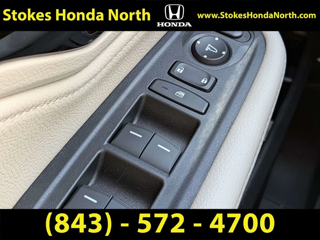 Used 2026 Silver Honda EX-L image 31
