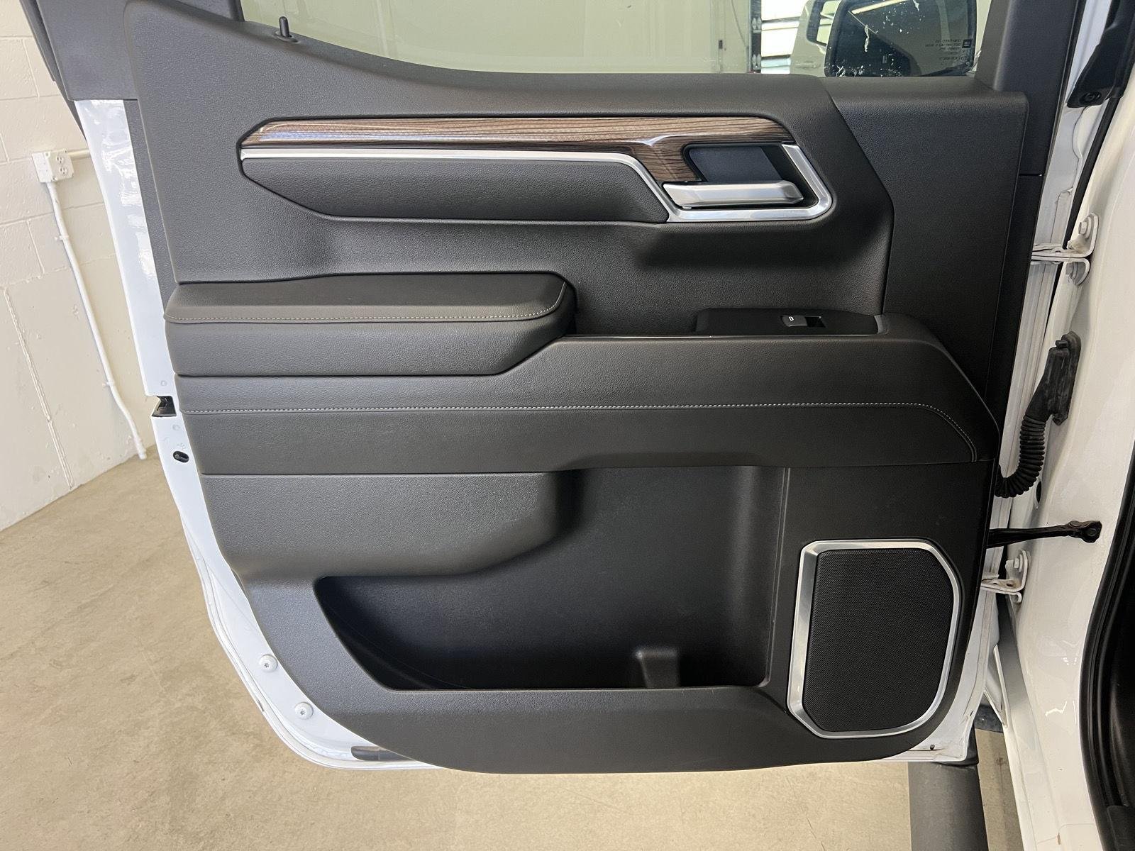 2022 Chevrolet Silverado 1500 RST - Photo 25