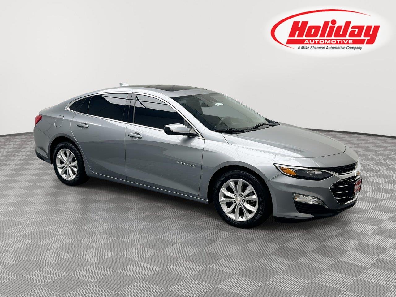 Used 2024 Sterling Gray Metallic Chevrolet LT image 1