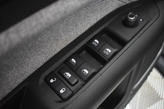 Used 2024 Gray Jeep Latitude image 21