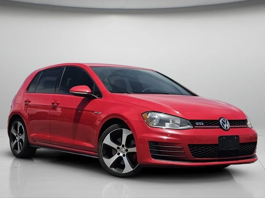 Used 2016 Tornado Red Volkswagen S image 2