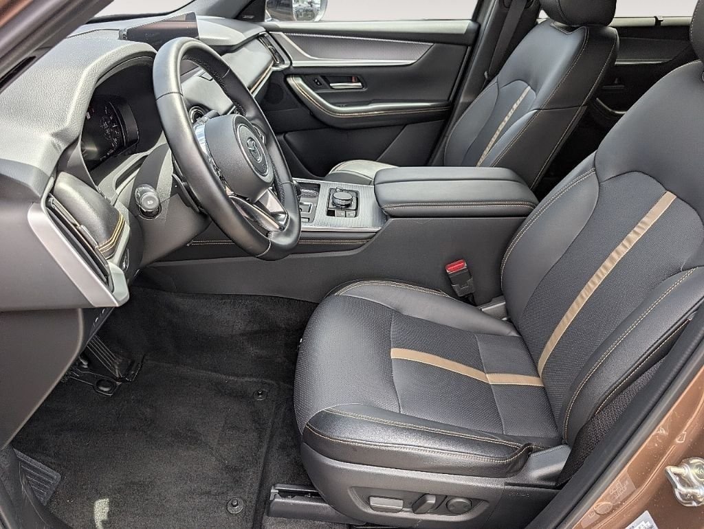 Used 2025 Brown Mazda Premium Plus image 27