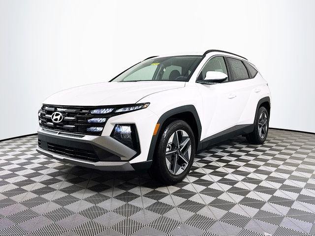 New 2026 White Hyundai SEL FWD image 47