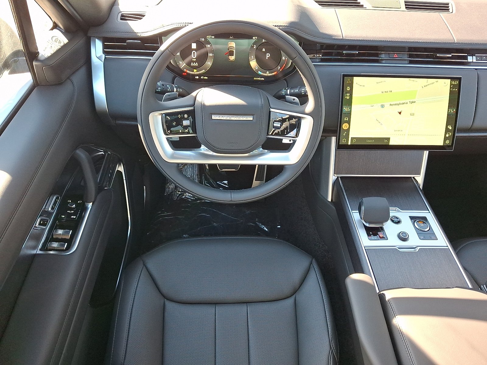 New 2027 Fuji White Land Rover SE image 4