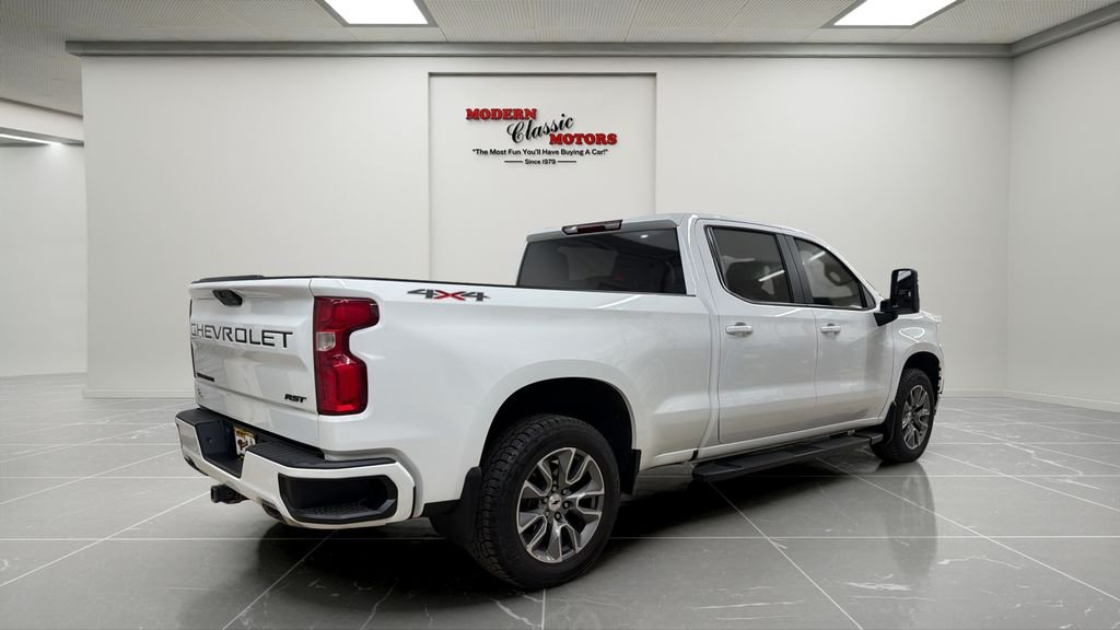 Used 2021 White Chevrolet RST image 7