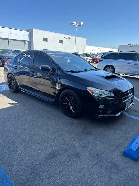 Used 2017 Crystal Black Silica Subaru Premium image 10