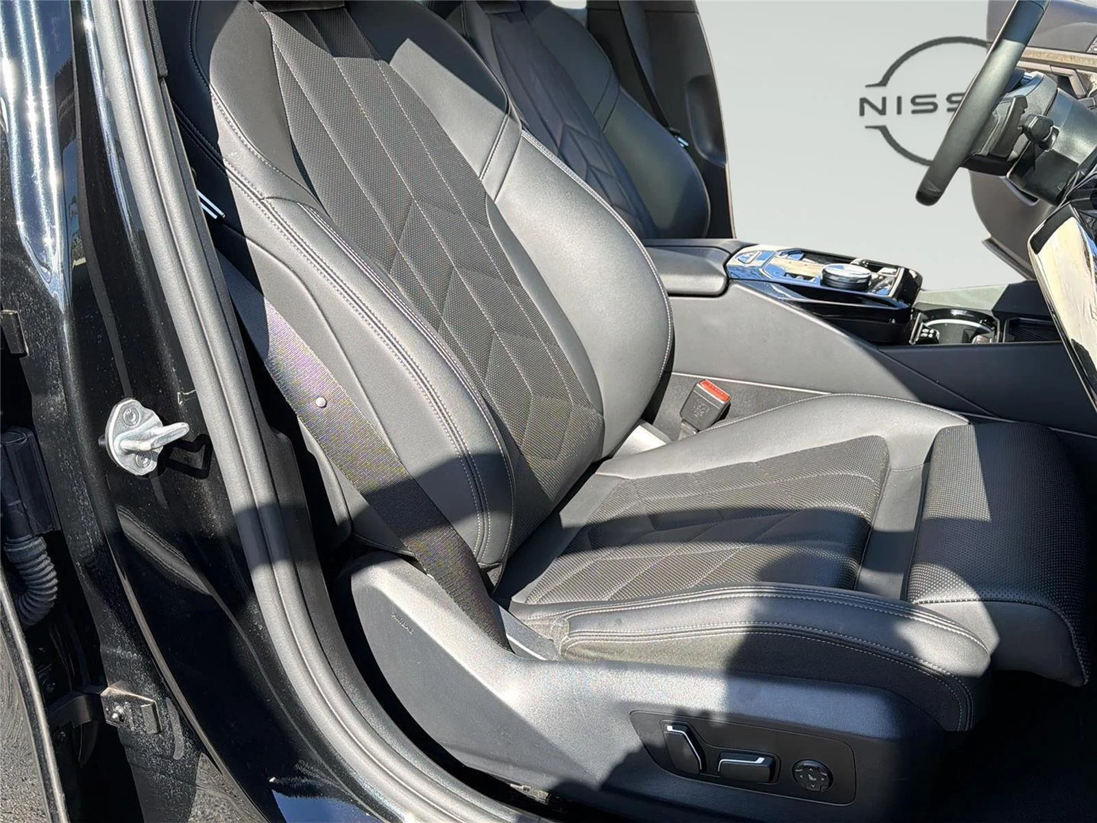 2026 BMW 5 Series 530i - Photo 30