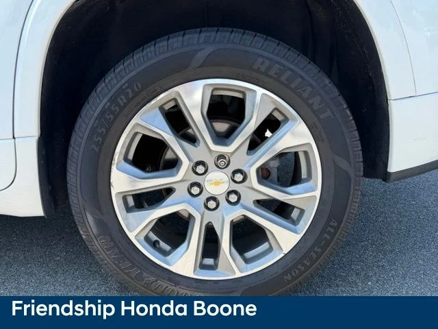 Used 2018 Beige Chevrolet Premier image 10