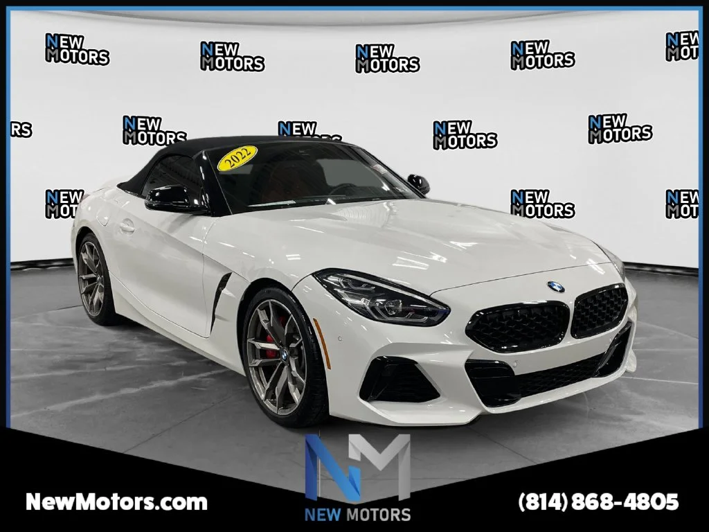 Used 2022 Alpine White BMW sDrive M40i image 7