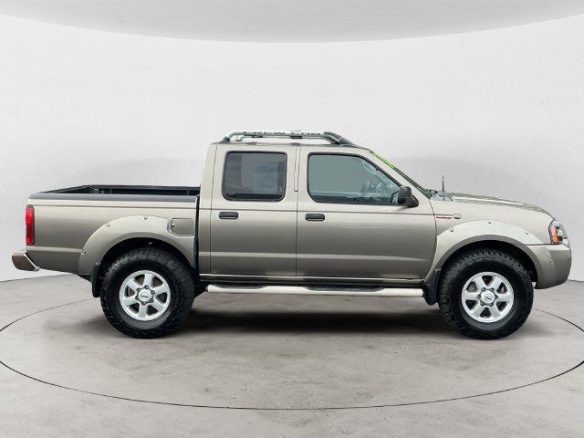 Used 2004  Nissan SC image 4