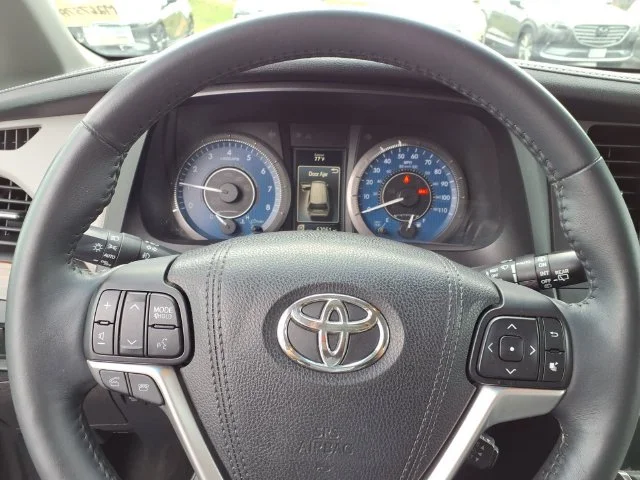 Used 2017 Silver Toyota Limited Premium image 10