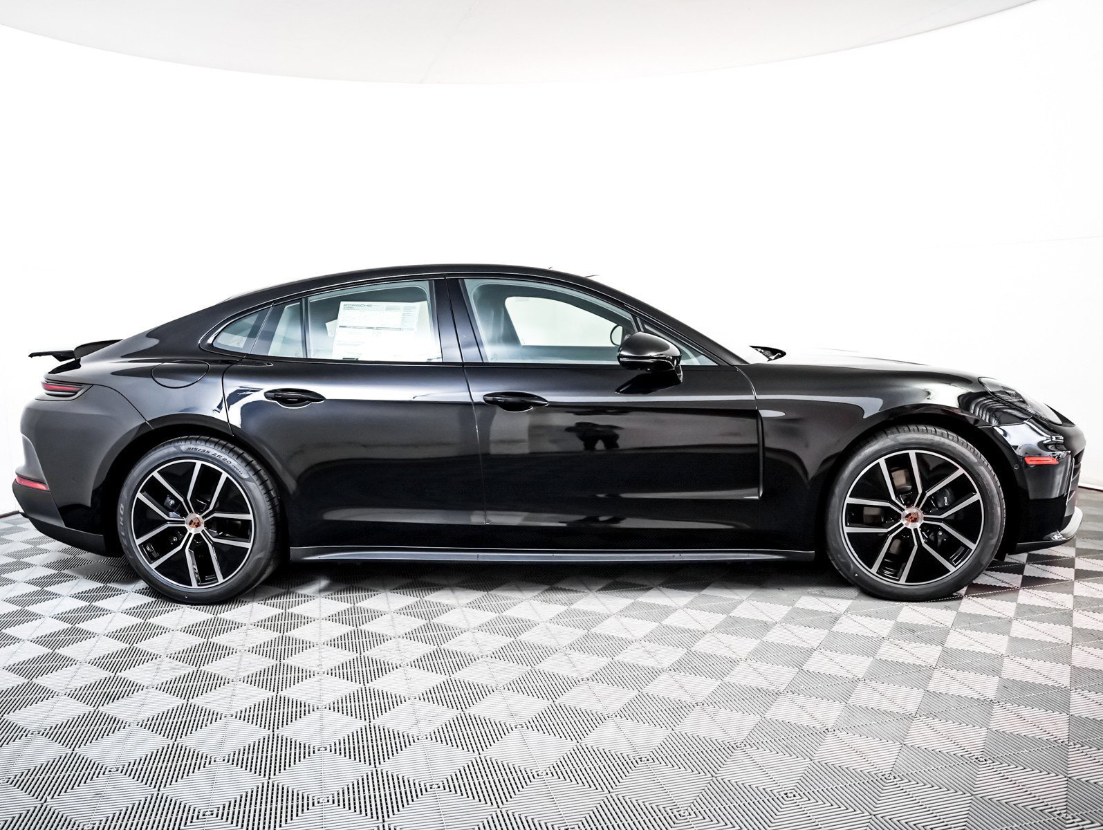 2026 Porsche Panamera Base - Photo 9