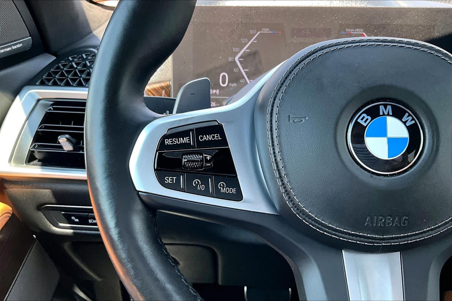 Used 2026 Black Sapphire Metallic BMW xDrive40i image 22