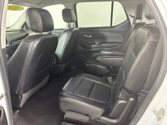 Used 2018 SUMMIT WHITE Chevrolet LT Cloth image 27