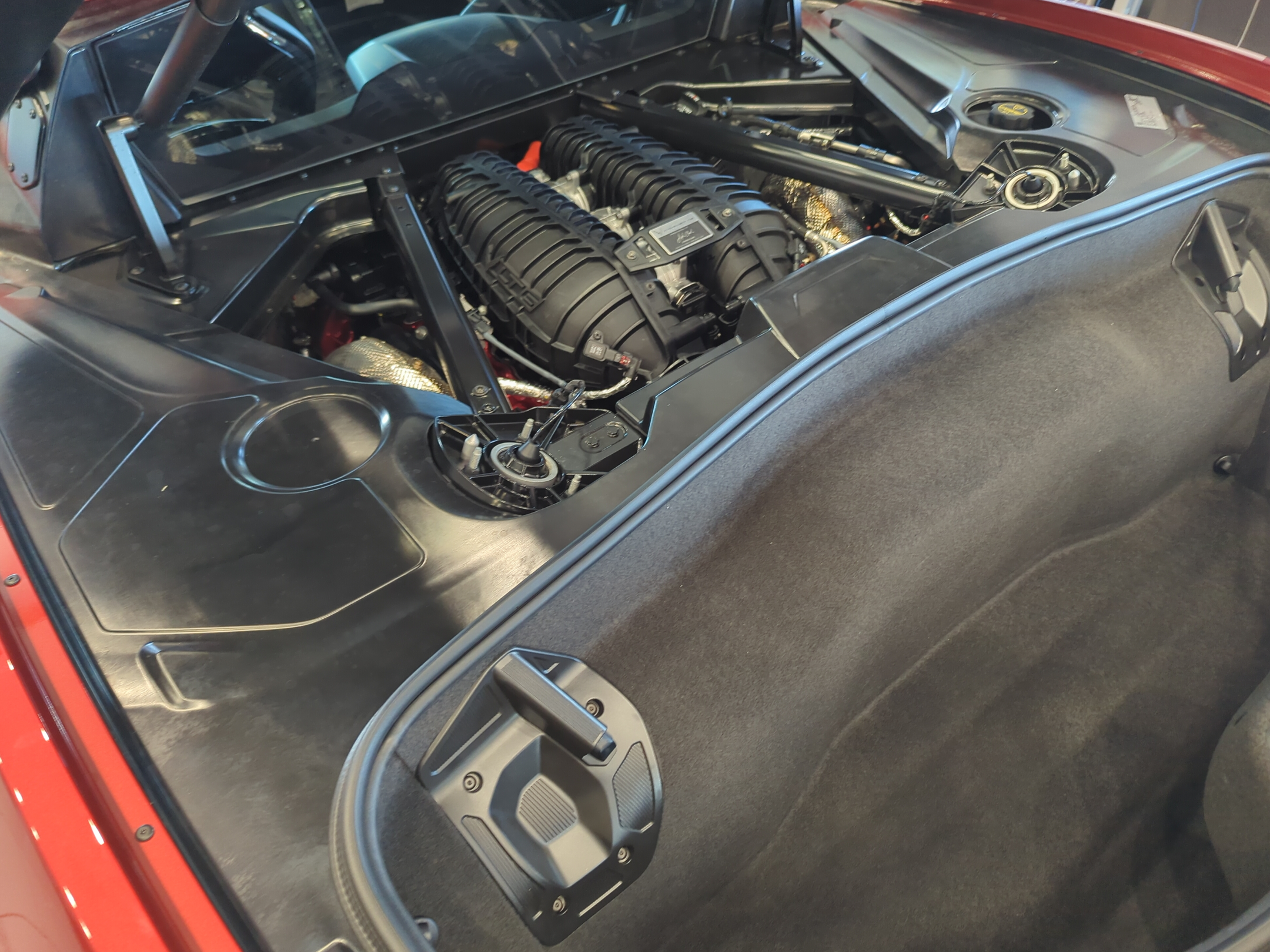 2025 Chevrolet Corvette 2LZ - Photo 18