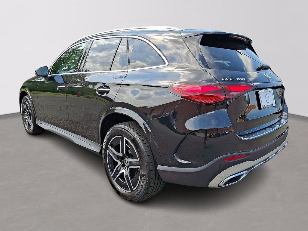 New 2027 Obsidian Black Metallic Mercedes-Benz GLC 300 image 4