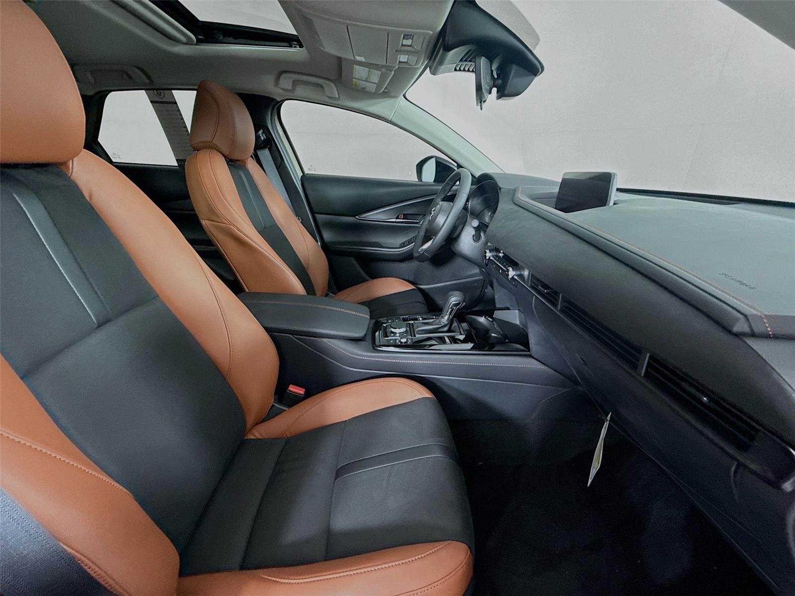 New 2025 Zircon Sand Metallic Mazda 2.5 Turbo Carbon AWD image 42