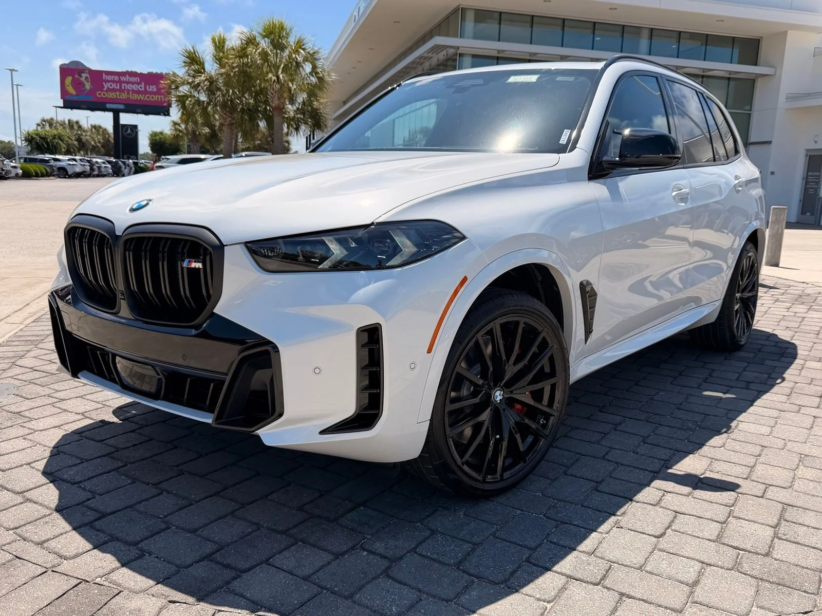 2026 BMW X5 M60i's photo