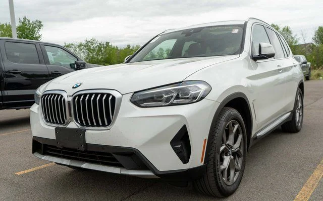 2022 BMW X3 xDrive30i's photo