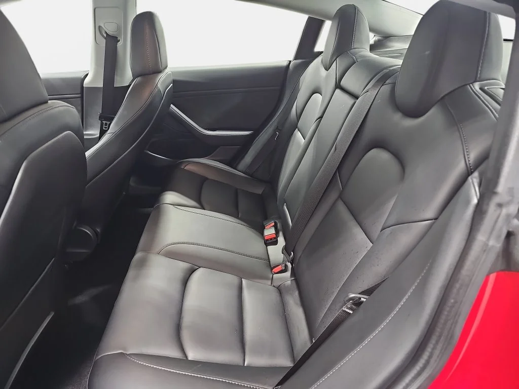 Used 2020  Tesla Long Range image 13