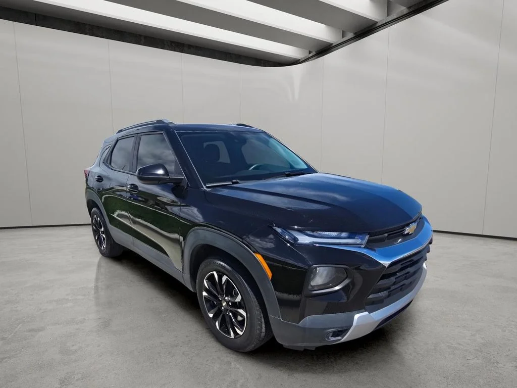 Used 2021 Mosaic Black Metallic Chevrolet LT image 7