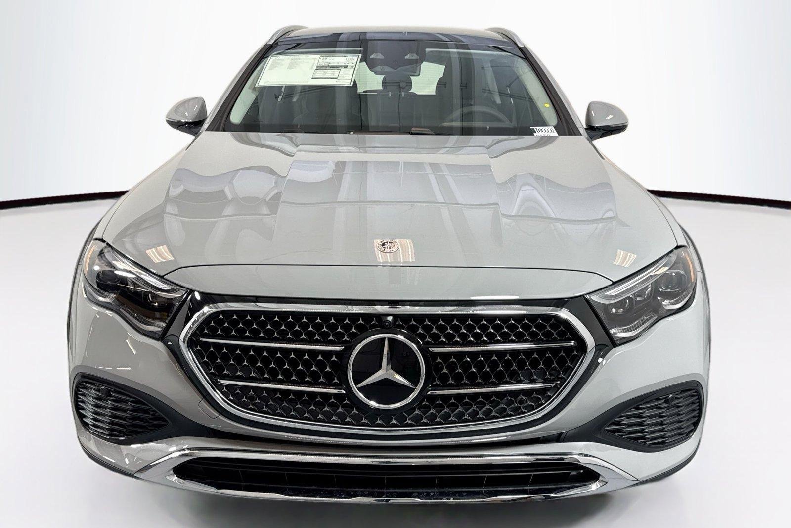 New 2026 Manufaktur Alpine Grey Mercedes-Benz E 450 image 2