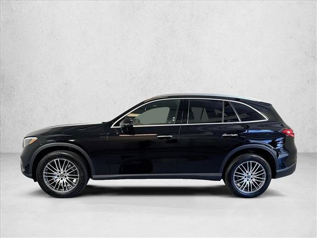 New 2026 Black Mercedes-Benz GLC 300 image 38