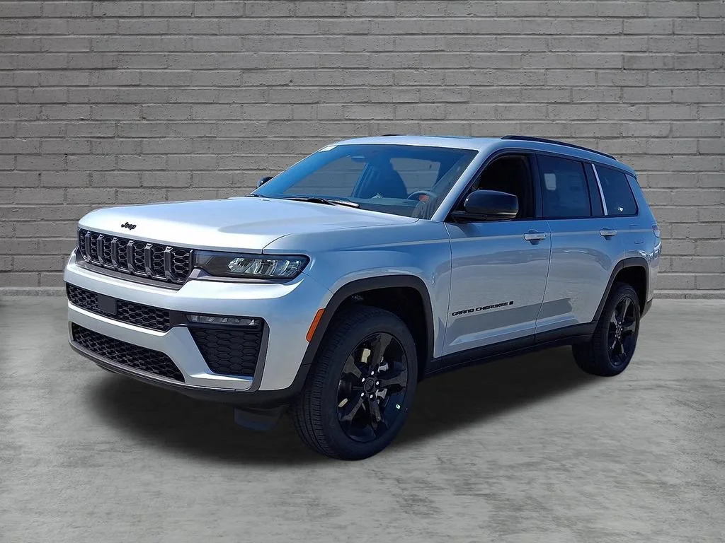 New 2026 Silver Zynith Jeep Limited image 4