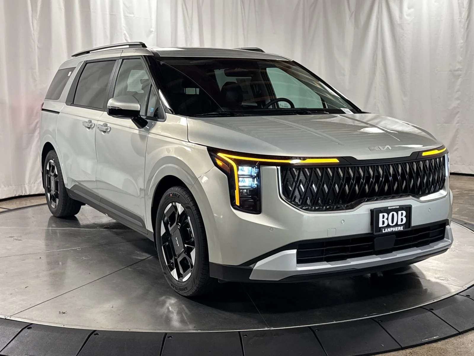 New 2026 Ivory Kia EX image 10