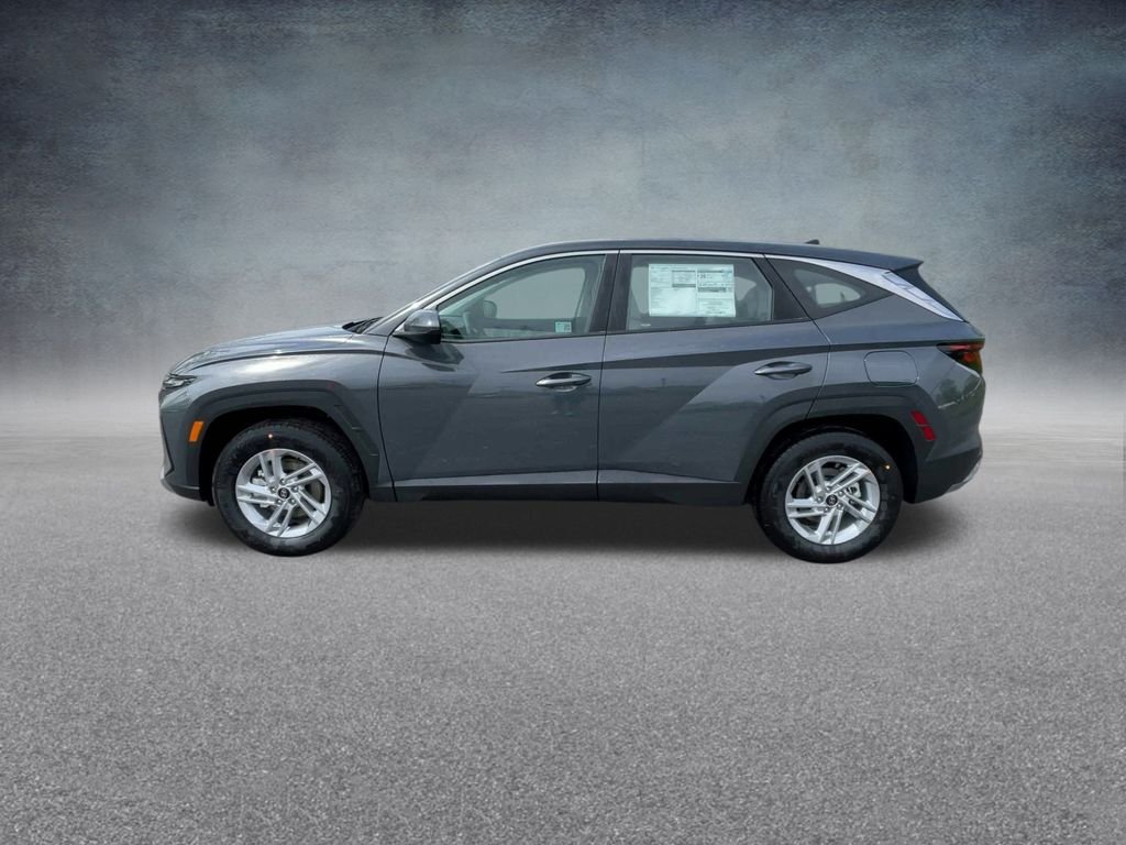 2025 Hyundai Tucson SE - Photo 13