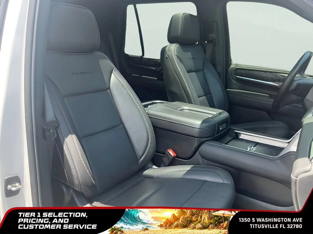 Used 2022 White Frost Tricoat GMC Denali image 19