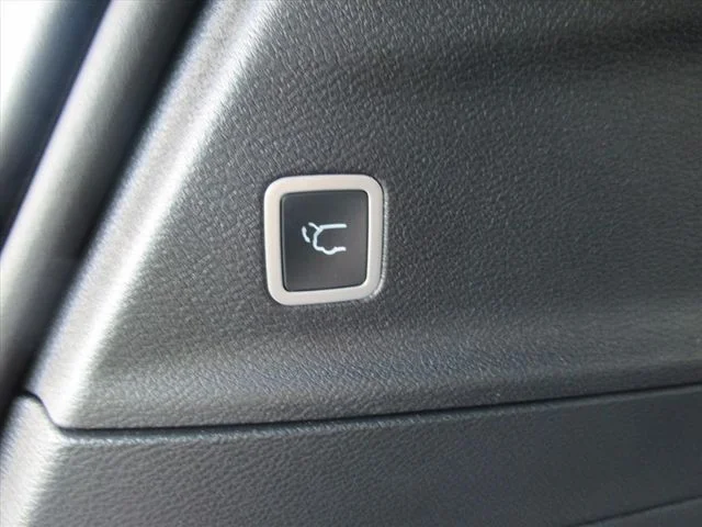 2026 Chrysler Pacifica Select - Photo 29