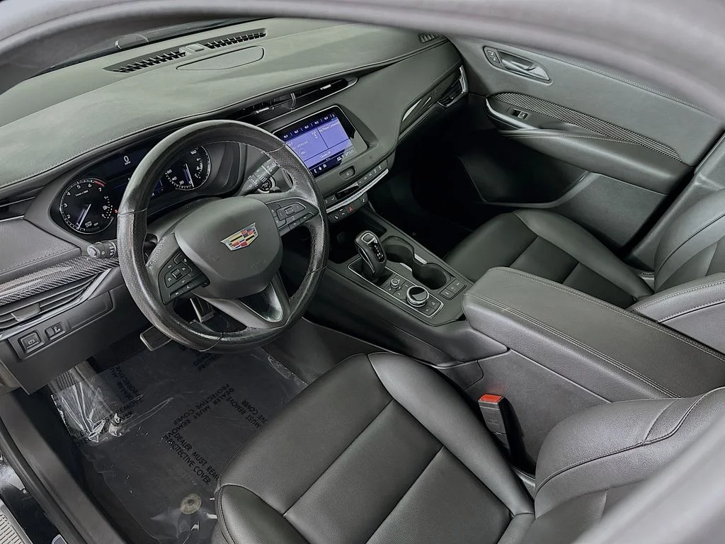 Used 2019 Stellar Black Metallic Cadillac Sport image 10