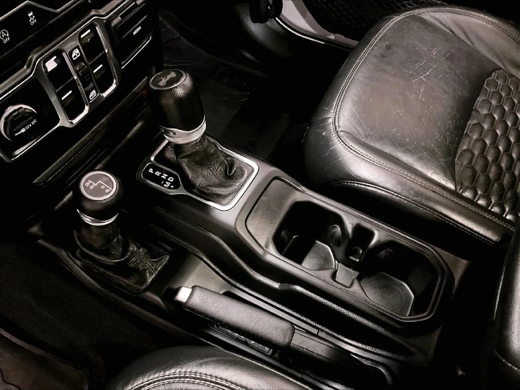 Used 2021 White Jeep Unlimited Sport S image 18