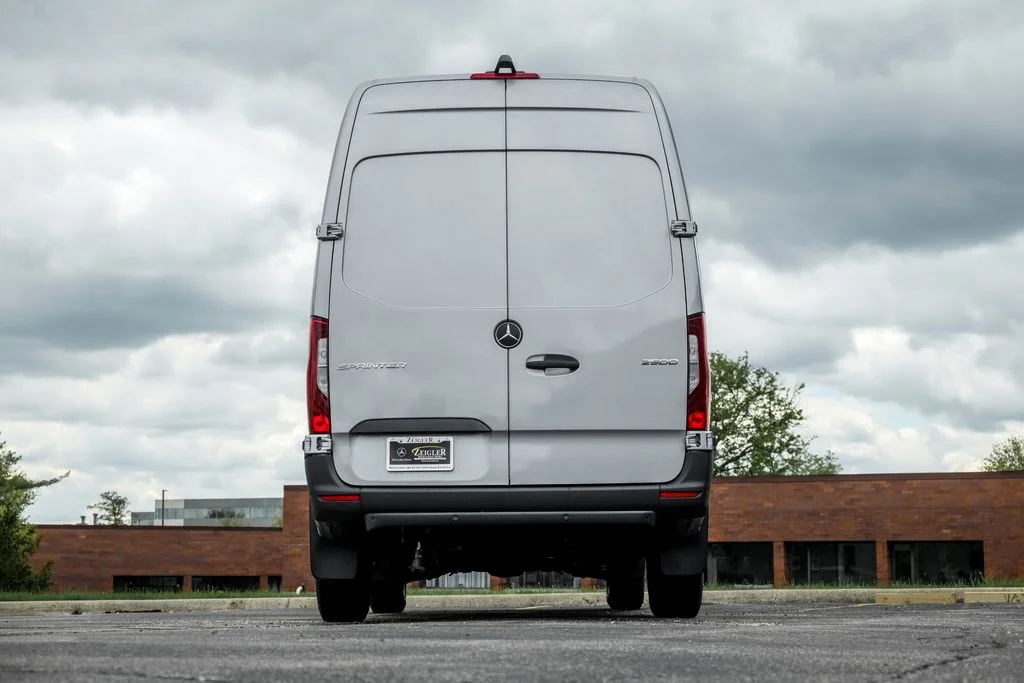 New 2026 high-tech silver metallic Mercedes-Benz Cargo 144 WB image 8