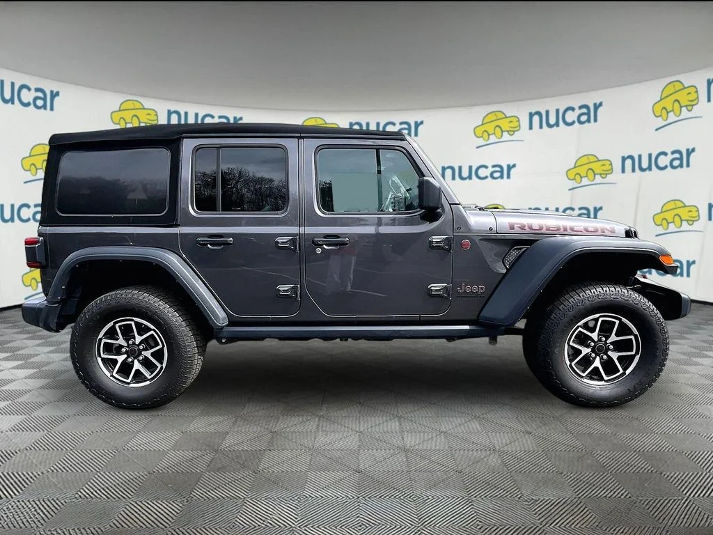 Used 2024 Gray Jeep Rubicon image 9