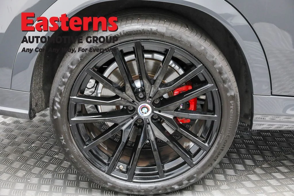 Used 2023 Gray BMW M50i image 32