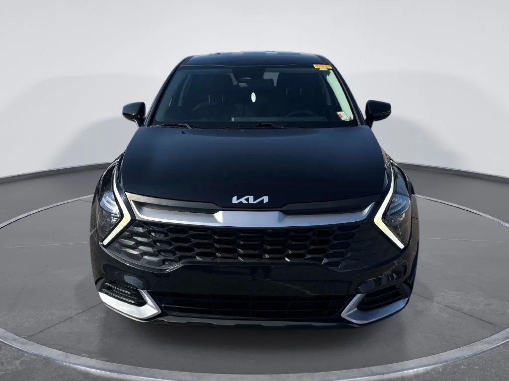 Used 2023 Black Kia LX image 2
