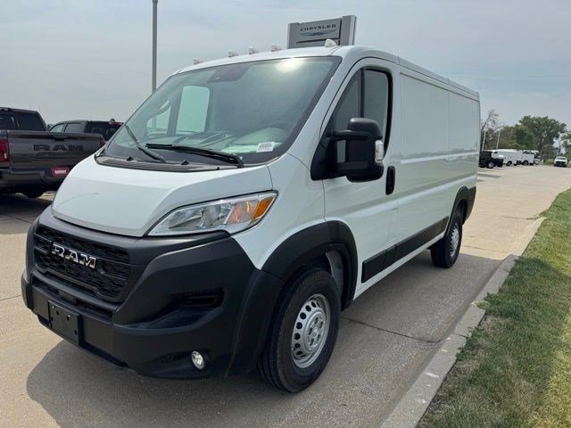 New 2025 Bright White Clearcoat RAM Tradesman image 3