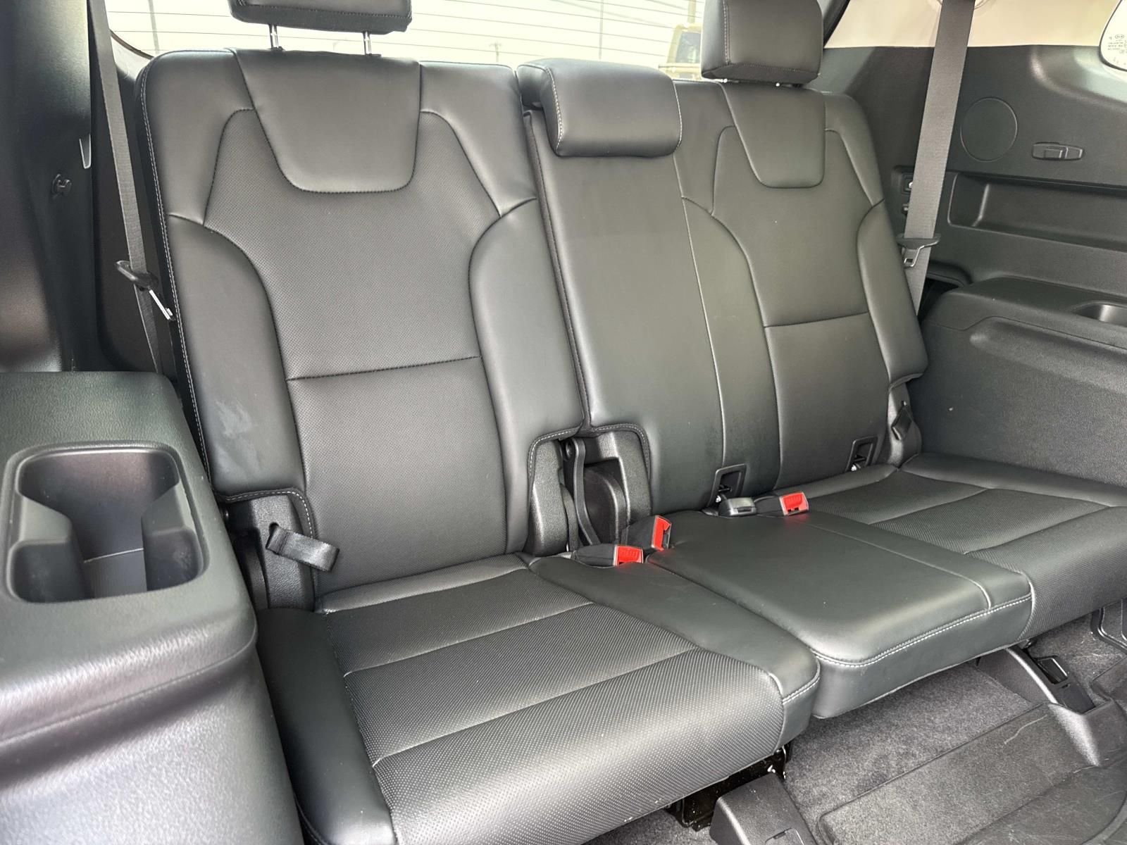 Used 2021 Black Kia EX image 11