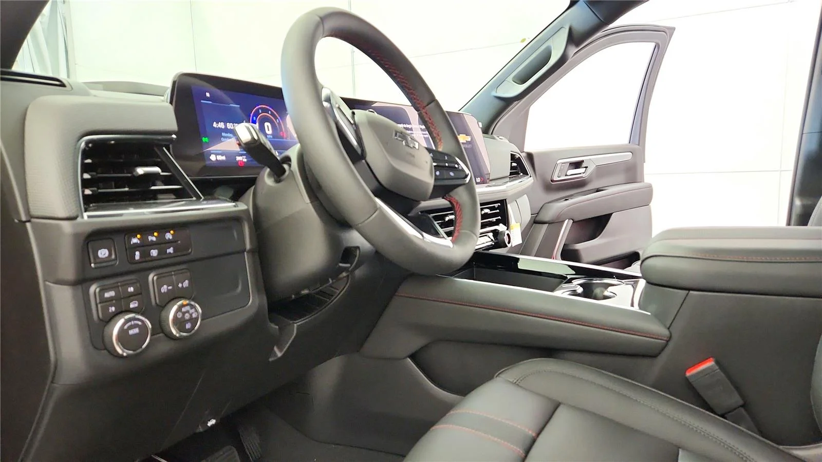 2026 Chevrolet Suburban RST - Photo 22