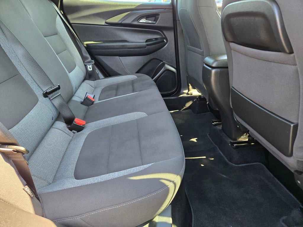 2021 Chevrolet Trailblazer LS - Photo 14